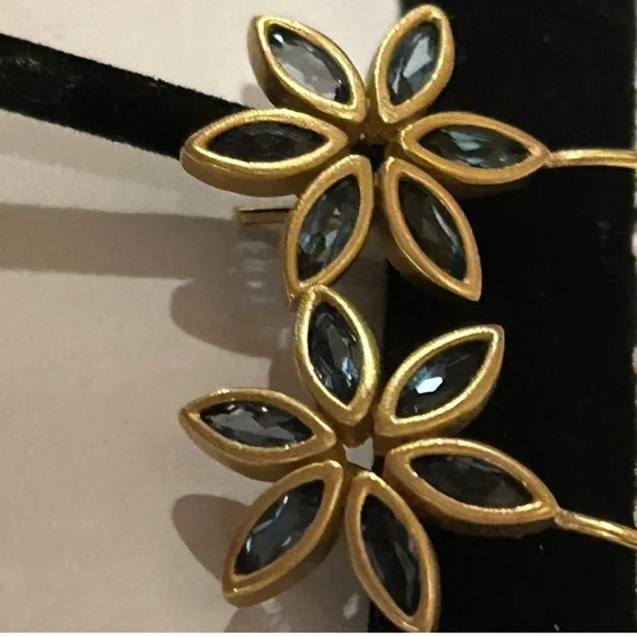 Slane 18k Sapphire Daisy Earrings Large Size - Picture 4 of 7